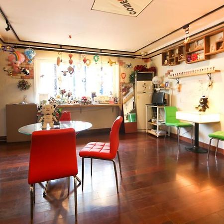 Comeinn Guesthouse Hongdae - Female Only Seoul Exterior photo