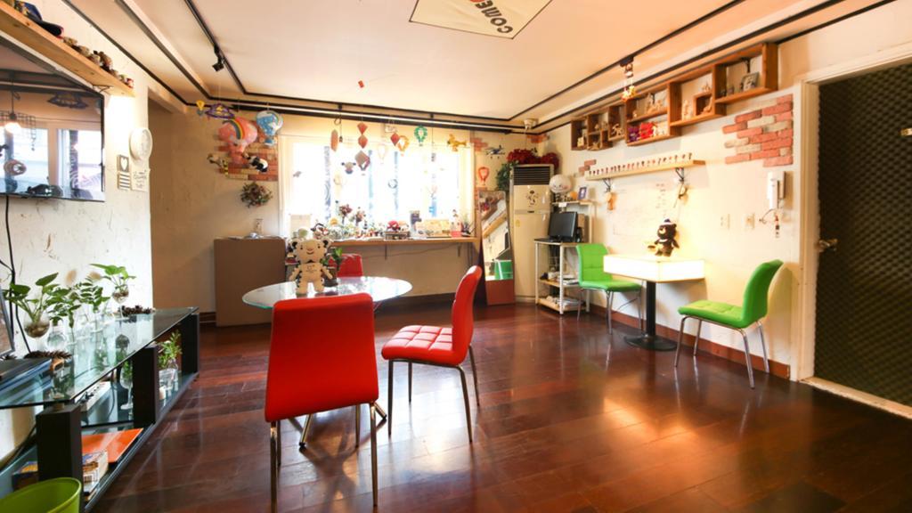 Comeinn Guesthouse Hongdae - Female Only Seoul Exterior photo
