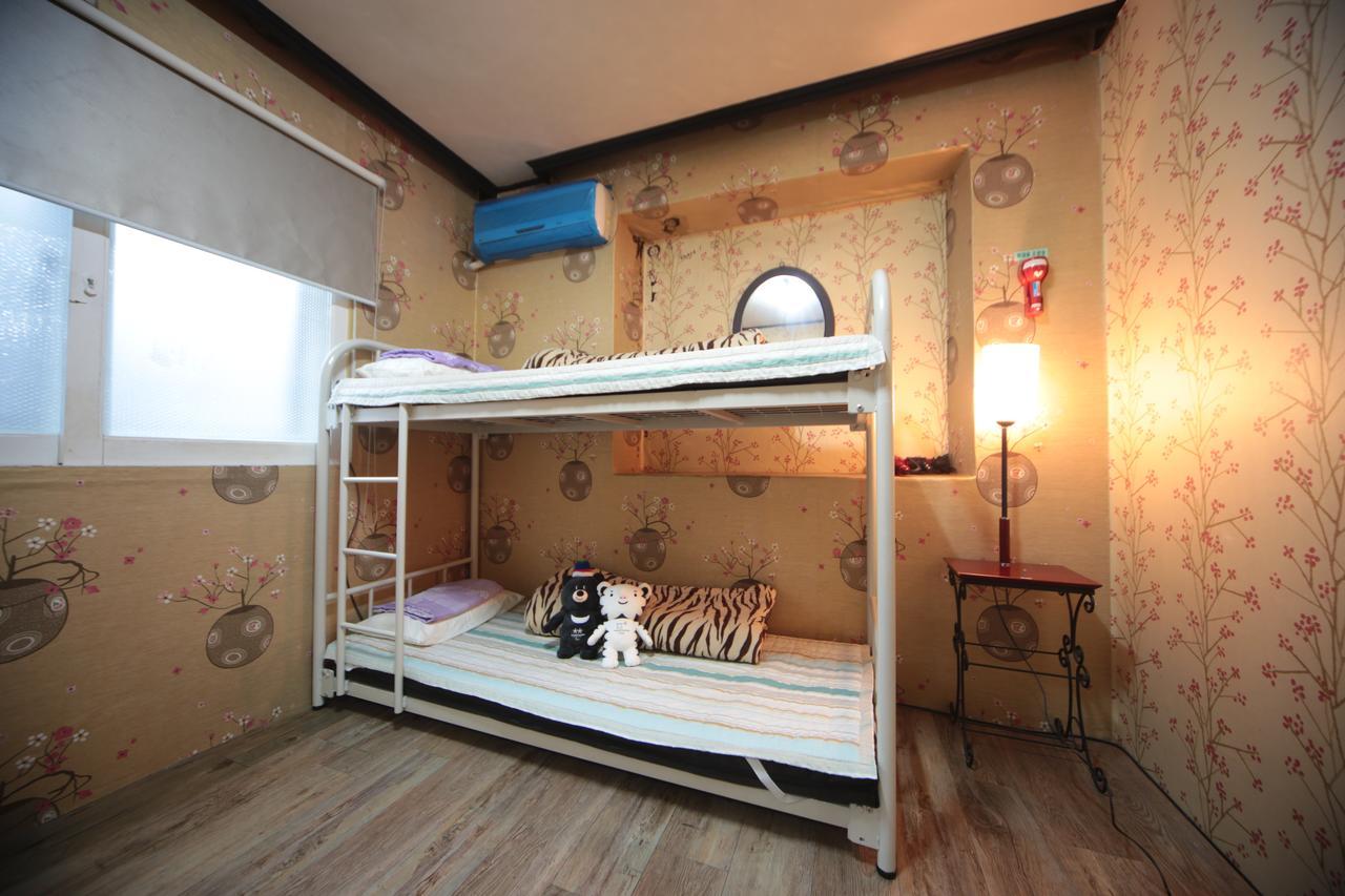 Comeinn Guesthouse Hongdae - Female Only Seoul Exterior photo